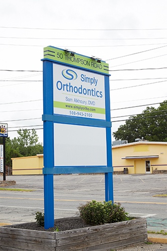 Simply Orthodontics Webster sign